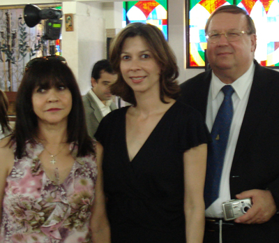 Sandra Zemialkowski and her parents Walter and Clara Violeta Zemialkowski